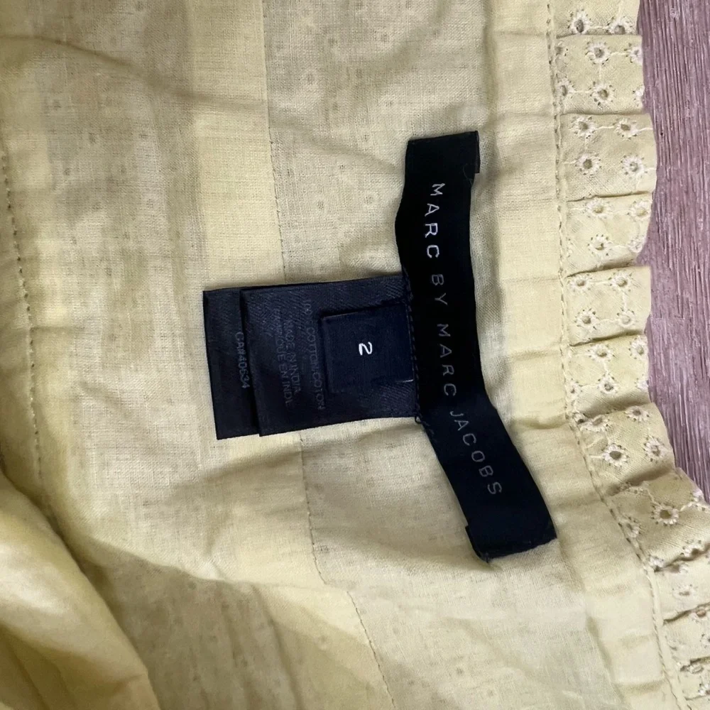 Marc by Marc Jacobs yellow eyelet  blouse size 2 - Picture 6 of 8